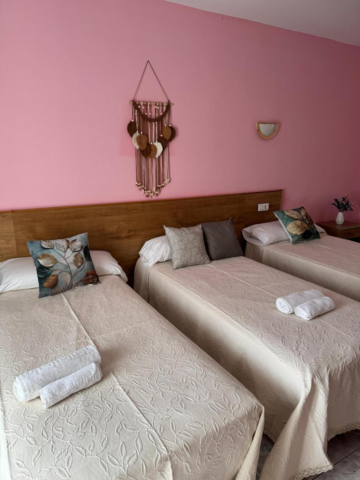 Hotel Campestre Chamuinas ปอนเตเบดรา ห้อง รูปภาพ
