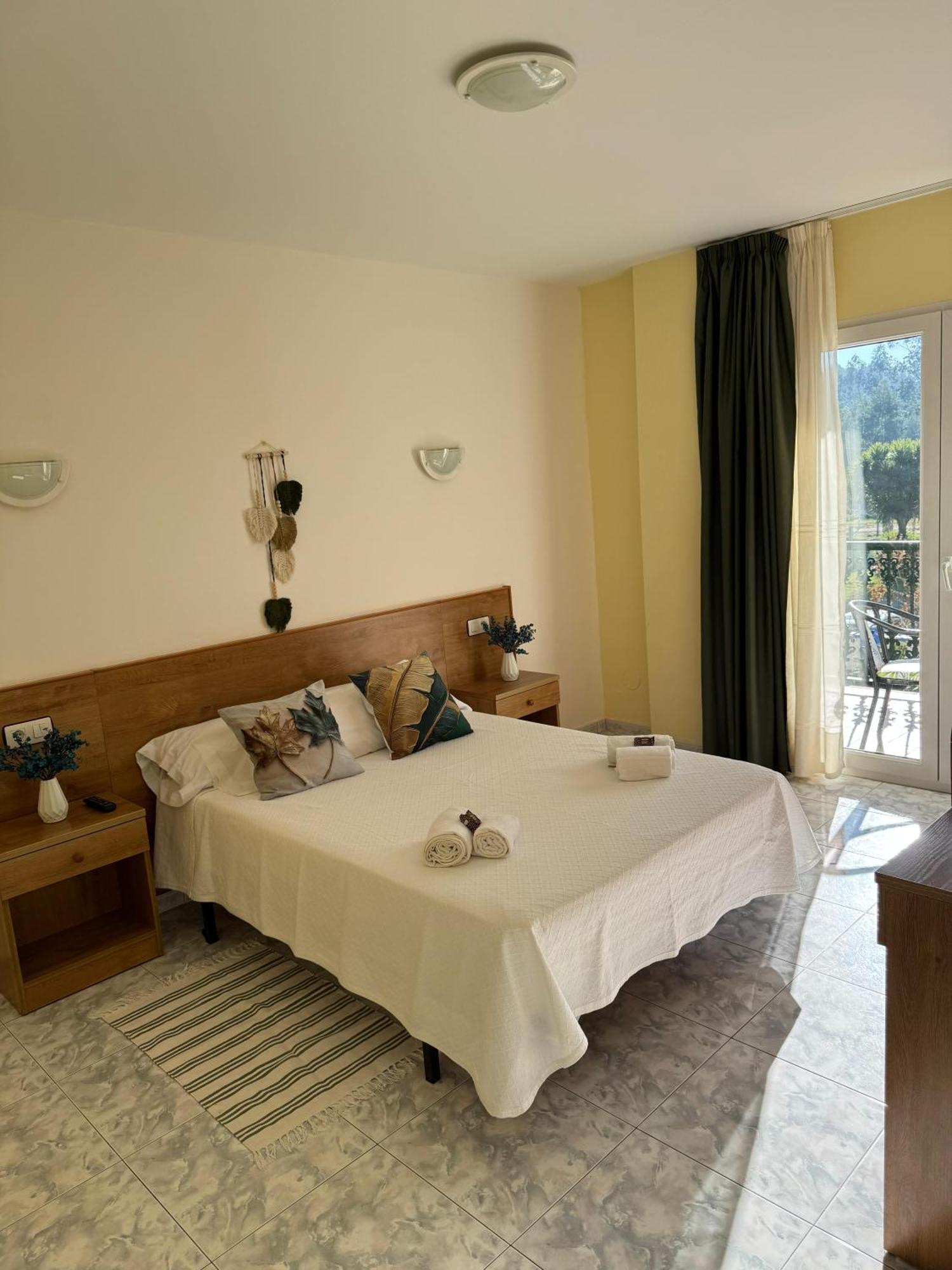 Hotel Campestre Chamuinas ปอนเตเบดรา ห้อง รูปภาพ