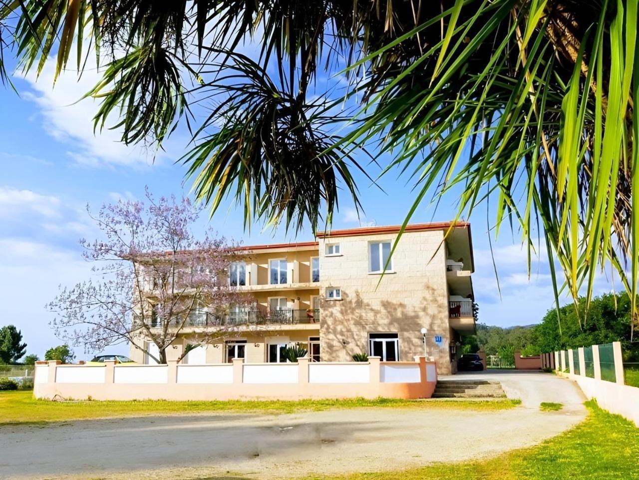 Hotel Campestre Chamuinas ปอนเตเบดรา ภายนอก รูปภาพ